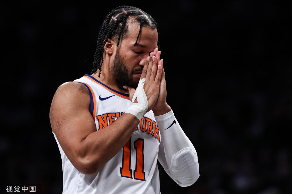 因为伤病陷 因为伤病陷